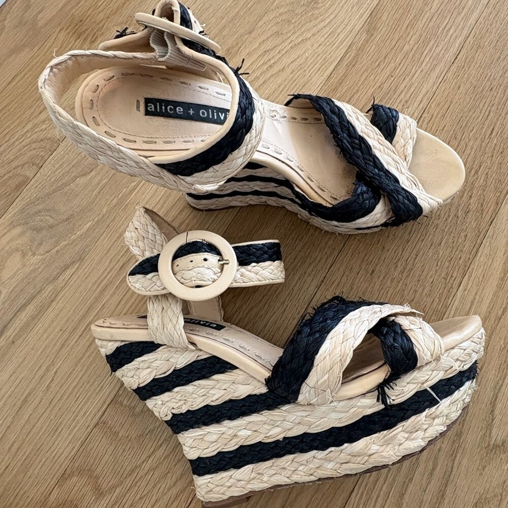 Alice + Olivia Wedges